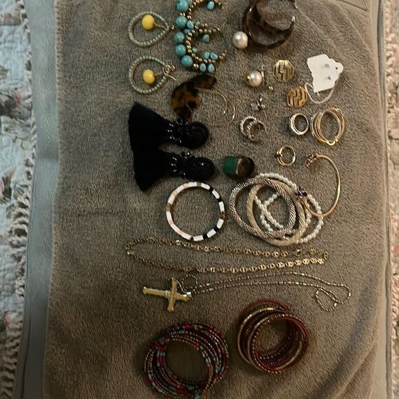 costume jewelry Jewelry - Costume jewelry 